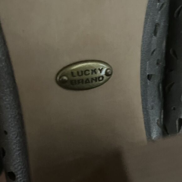 Lucky Brand Pewter Peony Laser Cut Leather Peep Toe Heels Office Party 9.5 - Picture 14 of 14